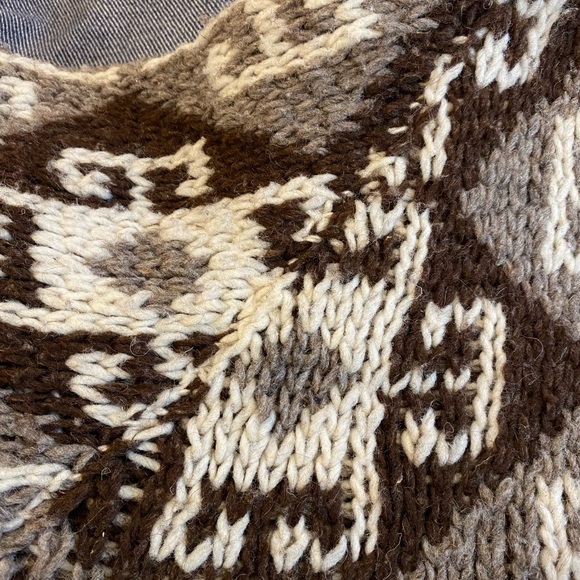 Cowichan vintage wool whale shawl cardigan sweater - Picture 7 of 16